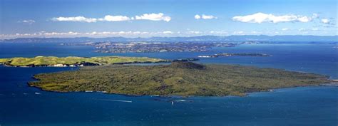 Rangitoto island (Shield volcano, Auckland, NZ) : Volcanoes