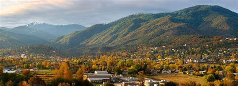 Ashland, Oregon: BEST Small Arts Town in America.