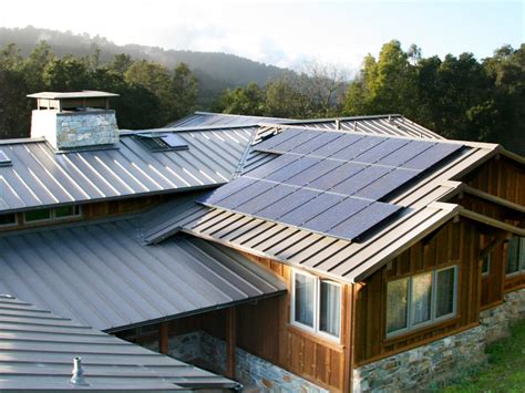 Solar Shingles: Get Solar Power Without Changing Your Roof Line | HGTV