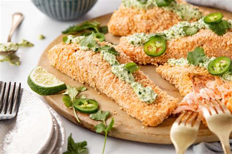 Craize Crusted Salmon with Peruvian Aji Verde – Craize Snacks