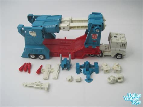 1986 Hasbro Transformers G1 Ultra Magnus (1U)