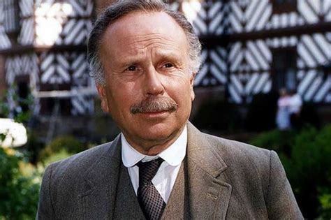 Sherlock Holmes' Dr Watson actor Edward Hardwicke dies - Mirror Online