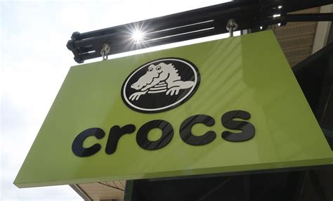 Crocs Stock Up 30% In A Week – What’s Happening?