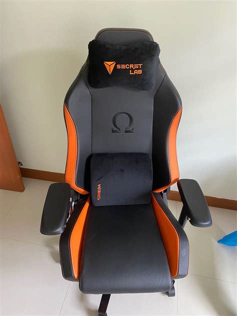 Secret lab Gaming Chair, Furniture, Tables & Chairs on Carousell