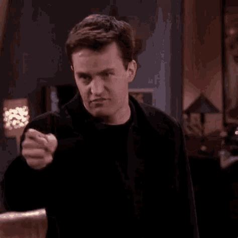 Chandler Bing Friends Gif Wifflegif - vrogue.co