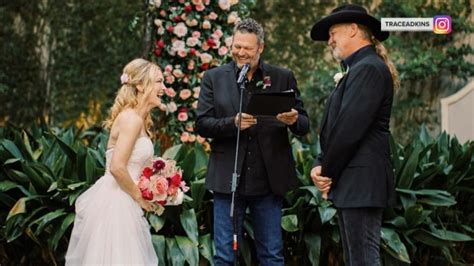 Blake Shelton officiated Trace Adkins’ wedding to Victoria Pratt