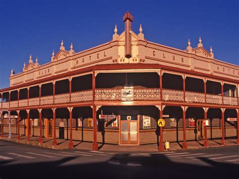 Glen Innes, NSW - Aussie Towns