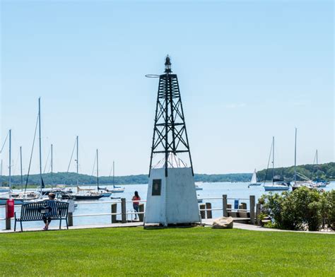 A Summer Afternoon in Essex, CT - by kristen davis