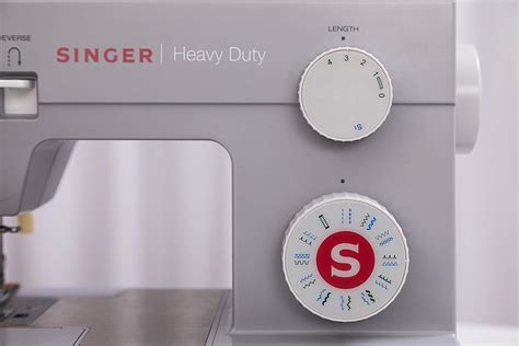 Singer Heavy Duty Sewing Machine - Durable Good Quality...