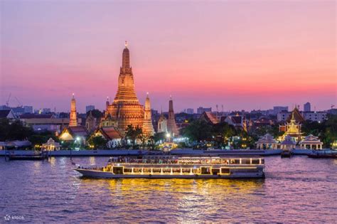 Bangkok Wat Pho & Wat Arun Walking Tour - Klook Singapore