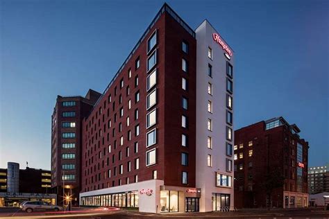 HAMPTON BY HILTON BELFAST CITY CENTRE - Updated 2021 Prices, Hotel ...