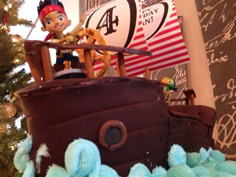 Ethan’s Pirate Cake (Jake and the Neverland Pirates Cake) | Tryon A HomeMade Life