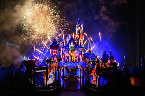 Crowds wait for five hours for new Disneyland fireworks show