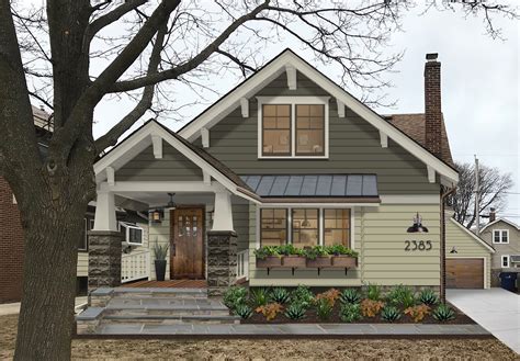 14 Bungalow Style House Exterior Designs - brick&batten