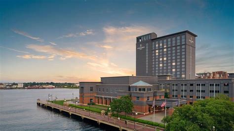 Renaissance Portsmouth-Norfolk Waterfront Hotel from $149. Portsmouth Hotel Deals & Reviews - KAYAK