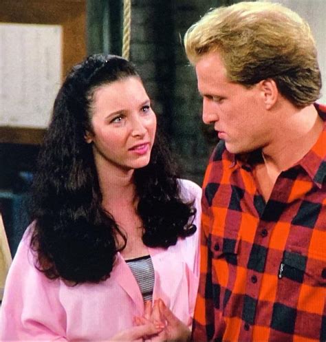 Lisa Kudrow with black hair in 1989 (Cheers S8:E9) : r/OldSchoolCool