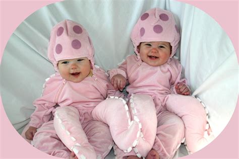 Twins Costumes on Pinterest | Twin costumes, Twin halloween costumes ...