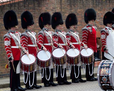 Grenadier Guards corps of Drums c 2015-17. | British army uniform ...