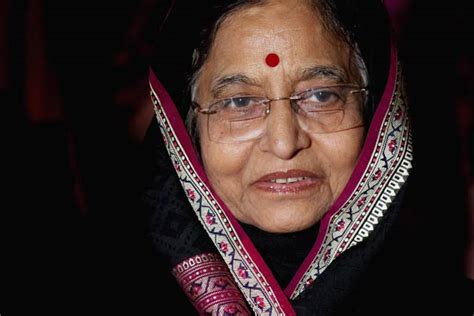 ABLAZING INDIA: Is Pratibha Patil Obsessed To Prove Herself A Goddess of Mercy