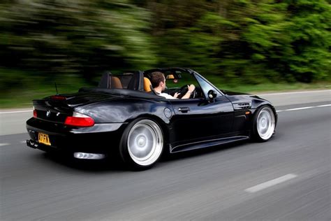 Gorgeous Black BMW Z3 rolling : Autos