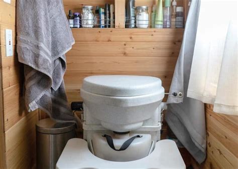 7 Best Composting Toilets (2022 Reviews) - Sensible Digs