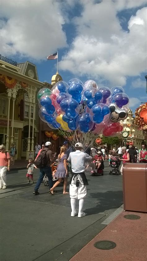 Main Street USA Magic Kingdom Walt Disney World Main Street Usa, Magic ...