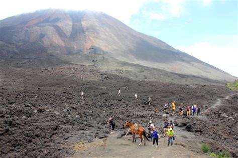 Guatemala's Pacaya Volcano Hike: What to Expect