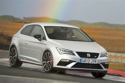 2017 Seat Leon Cupra 300 review | Autocar