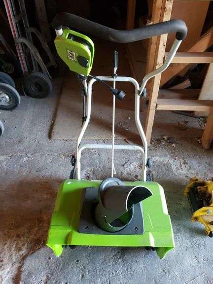 Greenworks Electric Snow Blower - Trice Auctions