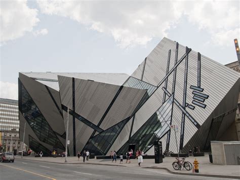 Check out This Interesting Architeture: Royal Ontario Museum in Toronto ...