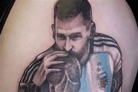 YouTuber's tattoo of Messi kissing World Cup has fans thinking it's ...