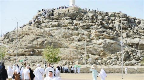 Mengenal Padang Arafah, Tempat Bertemunya Adam dan Hawa Setelah Dikeluarkan dari Surga ...