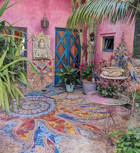 Mosaic Art Recommendations to fit your Bohemian Interior | Mosaic art, Mosaic garden, Dream ...