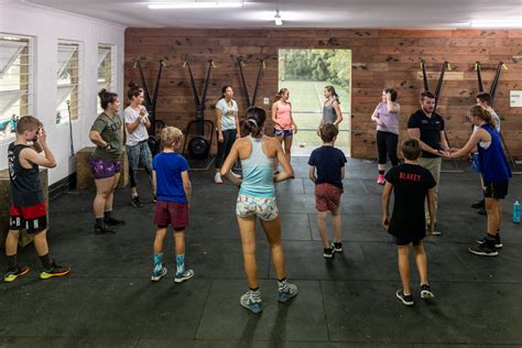 CROSSFIT KIDS — CrossFit Dux