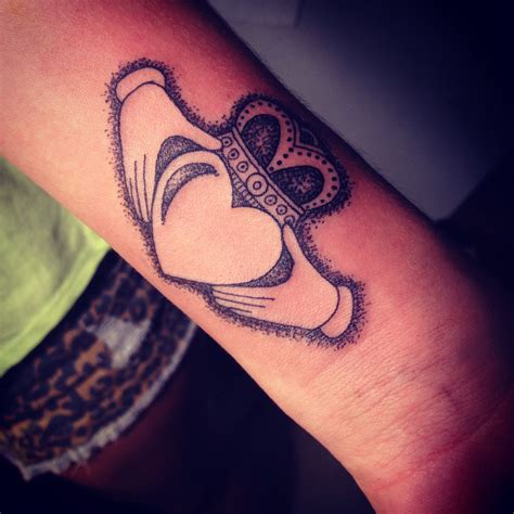 Claddagh tattoo #claddaghtattoo #irish #claddagh #tattoos | Tatuaje ...