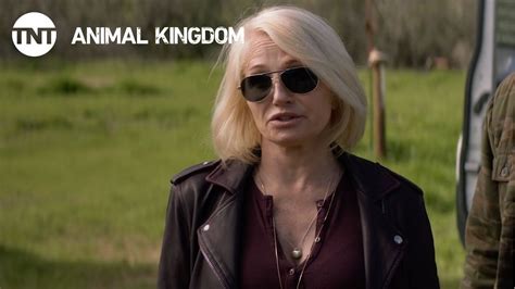 Animal Kingdom: Smurf Goes For A Ride - Season 2, Ep. 5 [CLIP] | TNT ...