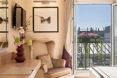 Best luxury hotel in Paris - Top luxury hotel Paris | Castille Paris