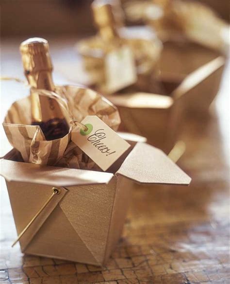 Brilliant ideas for New Years Eve party favors – add fun to the party