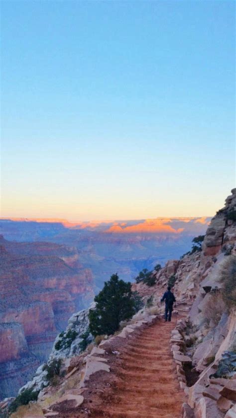 Sunrise hike on one of the best Grand Canyon National Park hiking ...