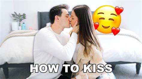 HOW TO KISS! *TUTORIAL* - YouTube