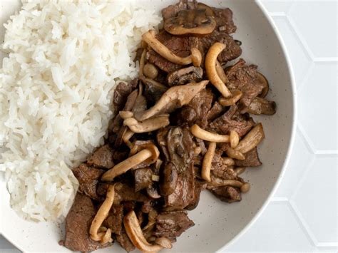 Easy Stir-Fried Beef With Mushrooms and Butter Recipe