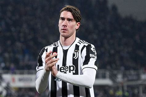 Juventus' Dusan Vlahovic 'not interested in Arsenal move'