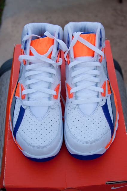 PG's Blog: '90 Bo Jackson Nike Air Trainer SC High “Auburn” Retros