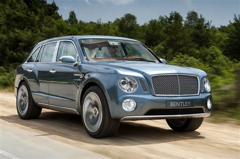 2017 Bentley SUV 1024 x 768 Wallpaper | AutoMotorss