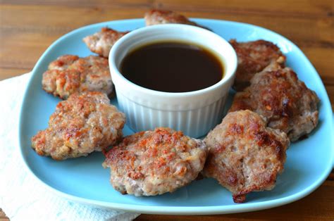 The Savvy Kitchen: Homemade Breakfast Sausage Patties