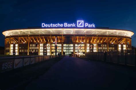 Es werde Licht - Deutsche Bank Park