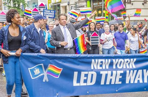 New York gay pride parade – Stock Editorial Photo © kobbydagan #80569100