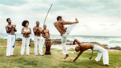 A capoeira como rito ancestral e filosofia de vida - Negrê