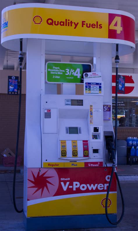 Shell Gas Pump | Shot this at my local gas station. Nice pum… | Ken ...