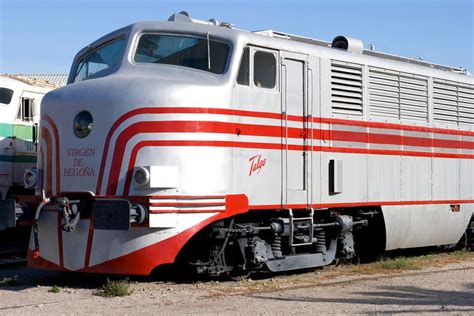 Talgo | Train journey, Train, Train engines